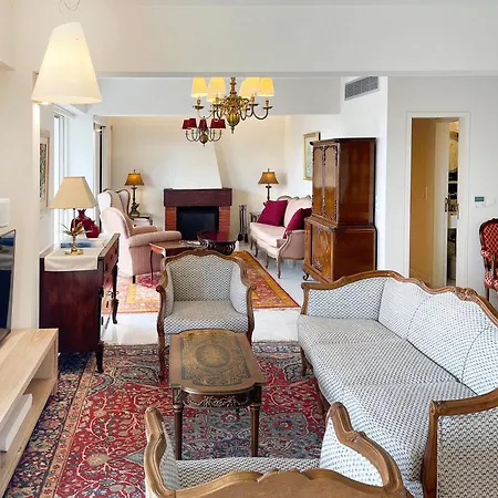 Blue Bay Vouliagmeni Luxury Athen